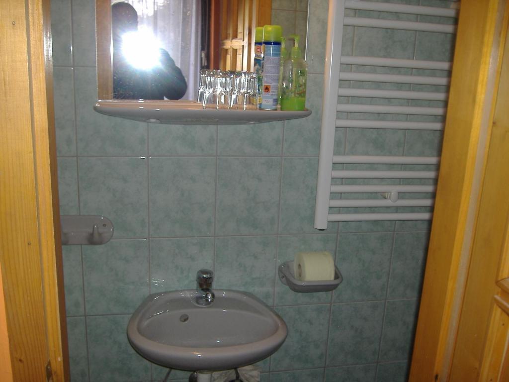 Siesta Vendeghaz Hotel Miskolc Room photo